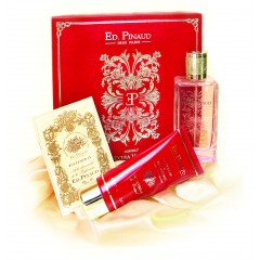 Coffret Extra Vieille (Extra Old) Cologne with Shampoo